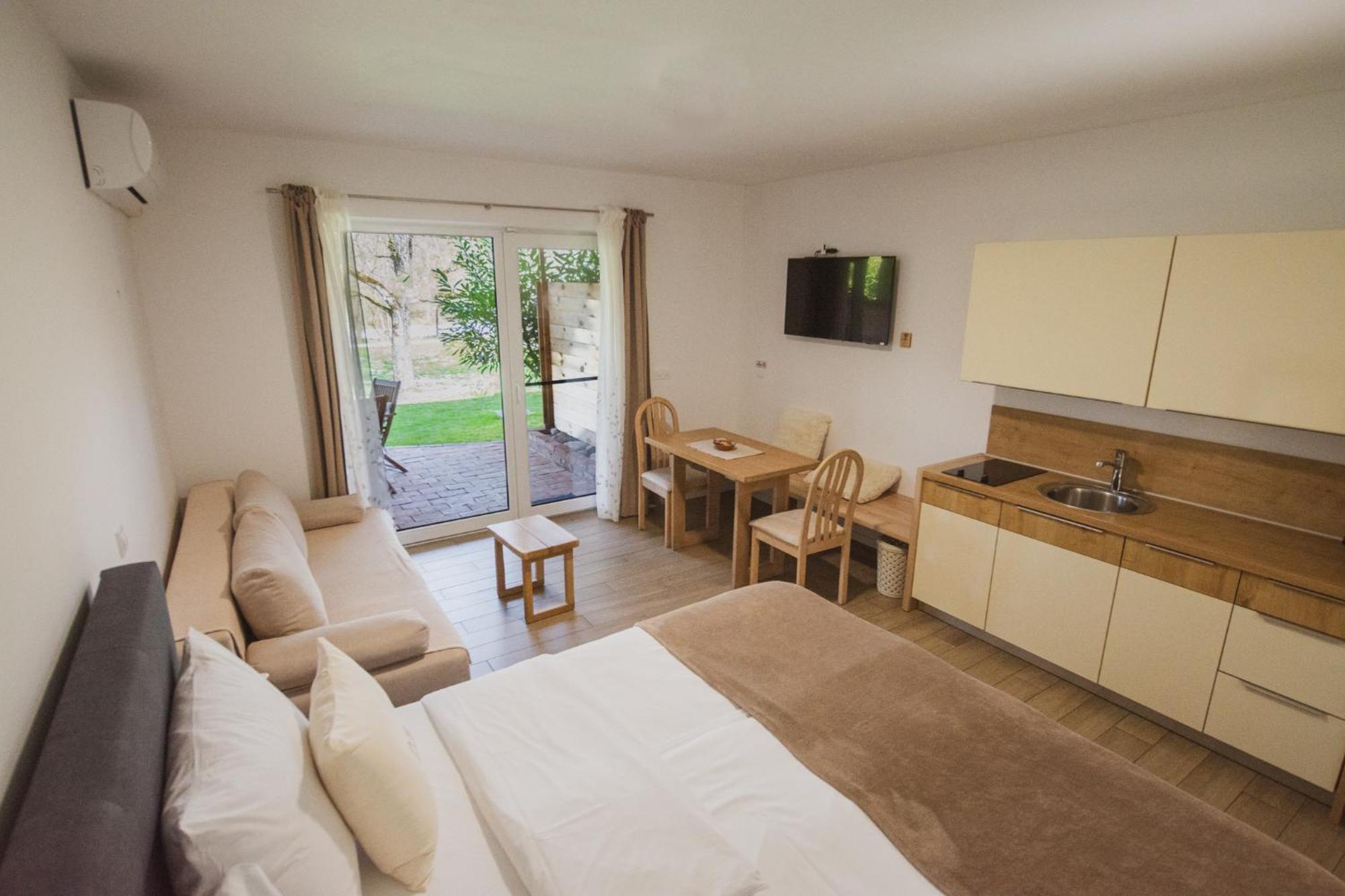 Pr'Fik Apartments Kranj Pokoj fotografie